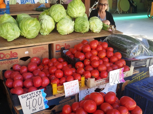 цена на български домат