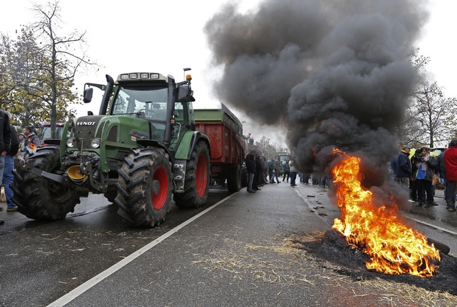 Fendt tractor - fire
