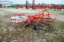 Роторен сеносъбирач 3.2 метра - Трактор
