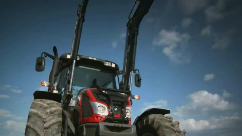 Тракторът Valtra N163 идва на българския пазар в началото на 2013