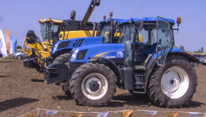 Жътвена кампания 2014 с трактори и комбайни New Holland