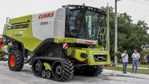 Нови комбайни и трактори Claas за сезон 2014 вече в България