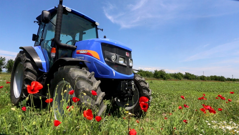 Тракторите ISEKI TJA 8100 са подходящи за всяка селскостопанска дейност