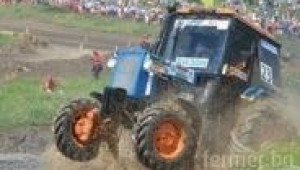 Най- добрите моменти от шоуто с трактори в Ростов на Дон 2012