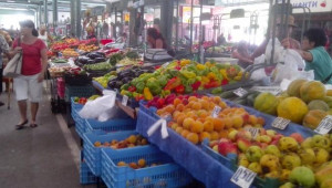 Рекордно ниски цени на плодове и зеленчуци