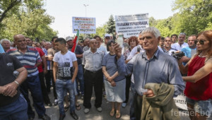 Фермери протестират край Димитровград