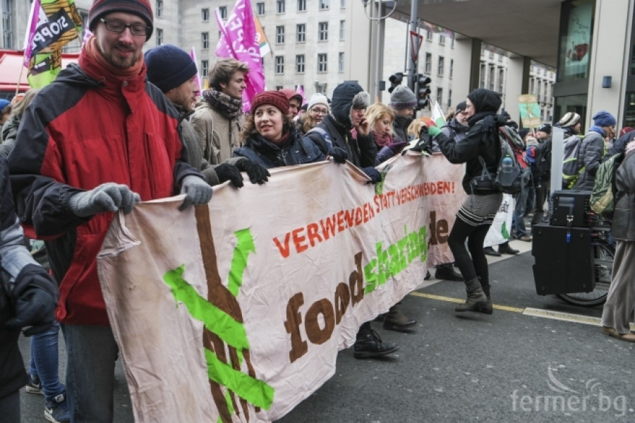 Протест срещу ТПТИ в Берлин - Германия - Снимка 7