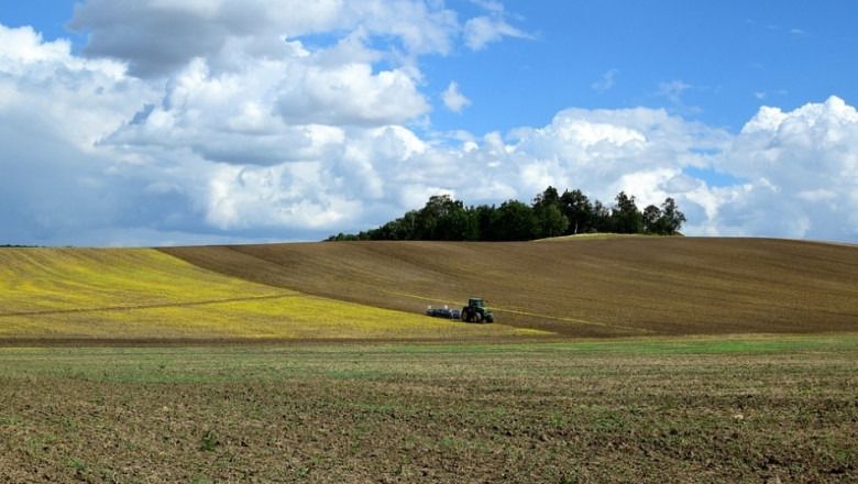 Унгарското министерство на земеделието: Брюксел защитава спекулантите  