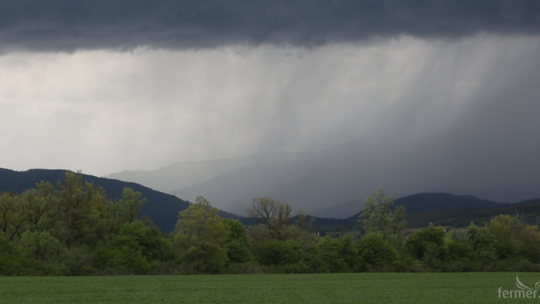 Агрометеорология: Очакват се валежи и вероятност за градушки