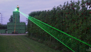 Фермер инсталира лазери, за да защити пилетата си от птичия грип - Agri.bg