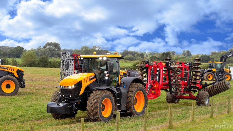 С нови модели трактори JCB отбелязва 25 години от производството на Fastrac 