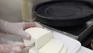 БАБХ установи нередност с 60 кг сирене в жилищно помещение - Agri.bg