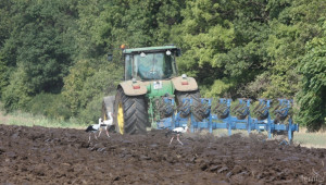 Санкционираха земеделци за неправомерно разораване на пасища в НАТУРА 2000 - Agri.bg