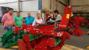 Български фермери посетиха производителя на плугове Ovlac (СНИМКИ) - Agri.bg