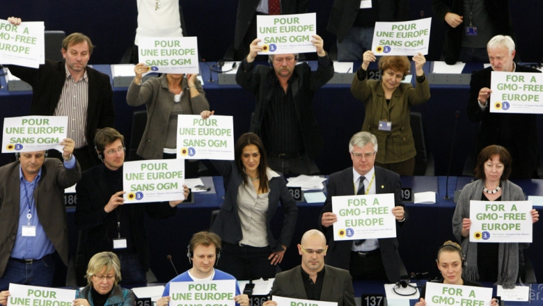 Еврокомисията прехвърля топката за внос на ГМО на Правителствата
