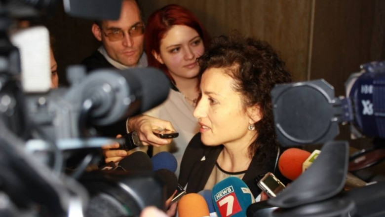 Мая Манолова пита Десислава Танева за Кампания 2015 по СЕПП