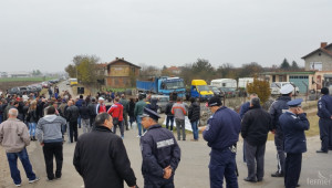 Много полиция на протеста на фермерите до Ямбол (СНИМКИ) - Agri.bg