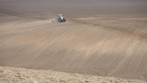4% от фермите стопанисват 85% от земеделската земя в България - Agri.bg