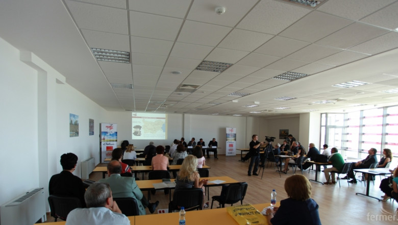 ДФЗ организира семинари за новостите по Пчеларска програма