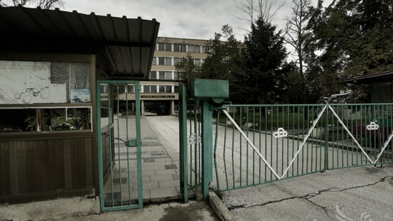 България затри единствения си завод за трактори (СНИМКИ)