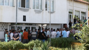 Над 100 фермери чакат министъра на земеделието в сливенското село Мокрен - Agri.bg
