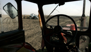 Самоделен трактор затисна 61-годишен мъж - Agri.bg
