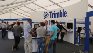 Trimble представи новости в GPS навигациите и софтуера за управление на ферми - Agri.bg