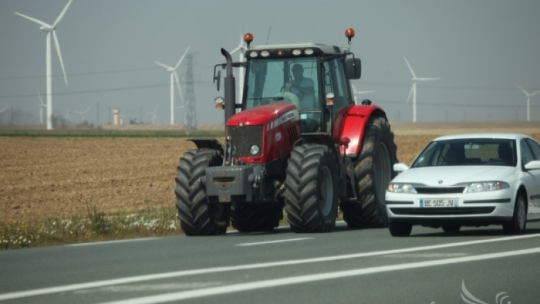 Ограничава се движението на земеделска техника над 12 тона в почивните дни