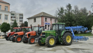 Малките земеделски производители бяха акцент в агроизложение в Кнежа - Agri.bg