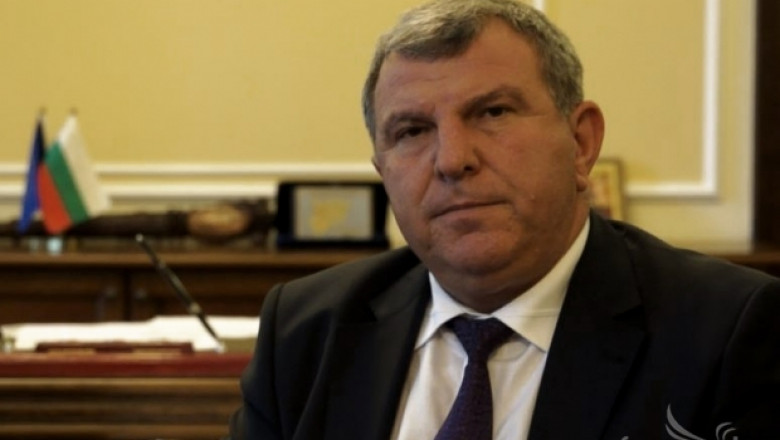 Министър Димитър Греков ще отговаря на три въпроса на Парламентарен контрол