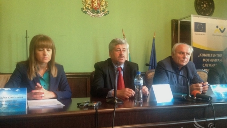 Бюрхан Абазов: България ще се изравни по директни плащания с ЕС през 2016 г.