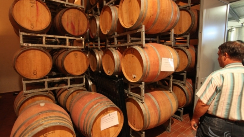 Винопроизводители обсъждат в МЗХ създаване на консорциум за износ на вино в Китай
