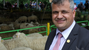 Бисер Чилингиров, НОА: Бюджет 2014 е пореден удар върху животновъдството - Agri.bg