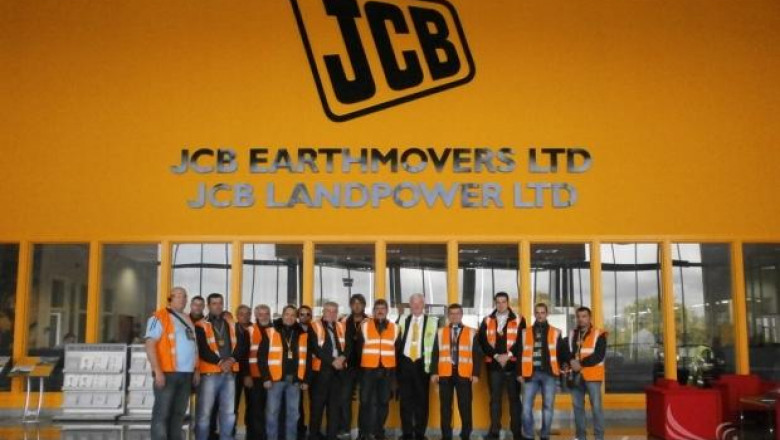 Български фермери посетиха  заводите на JCB в Обединеното Кралство по покана на Оптиком