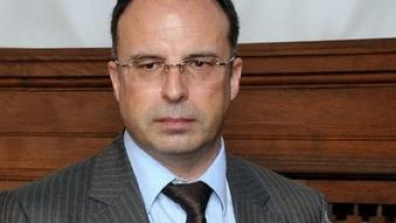 Румен Порожанов подаде оставка като Изпълнителен Директор на ДФЗ