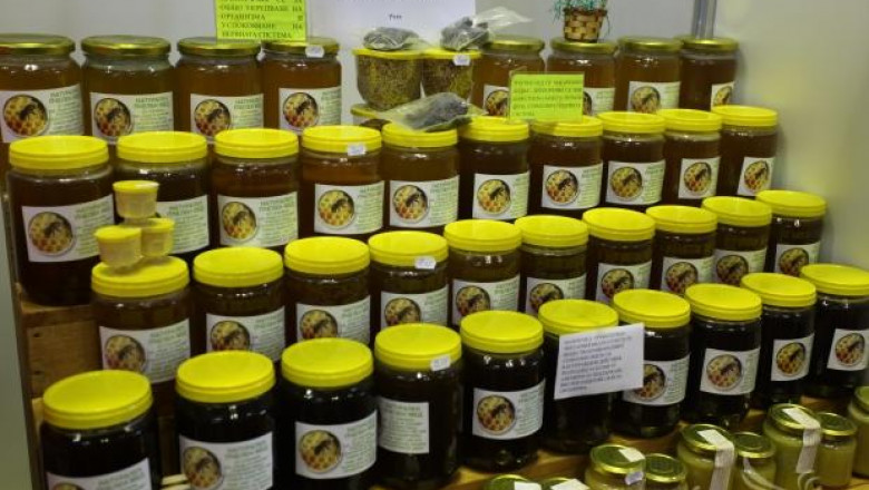 Субсидия на пчелно семейство искат пчелари от Ловешко