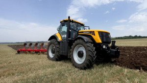Арендатори от Добрич: Евтиното зърно ще забави пазара на земя и агротехника