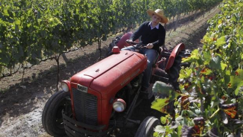 Български студенти ще трупат опит във френски ферми