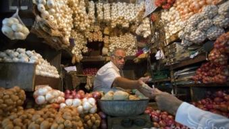 Прикрит внос на чесън от Македония доведе до уволнение на митничари