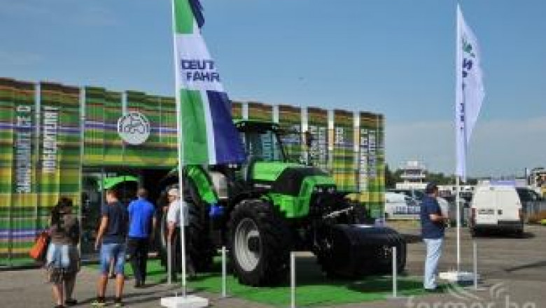 БАТА Агро 2013: Ири Трейд  показа Трактор на годината Deutz Fahr Agrotron 7250 TTV