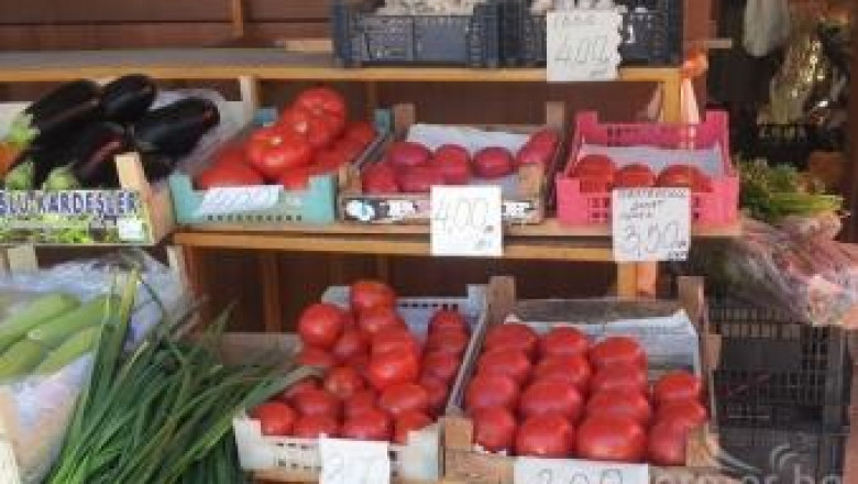 Пазарите остават залети с вносни зеленчуци, за сметка на българските ( снимки +цени )