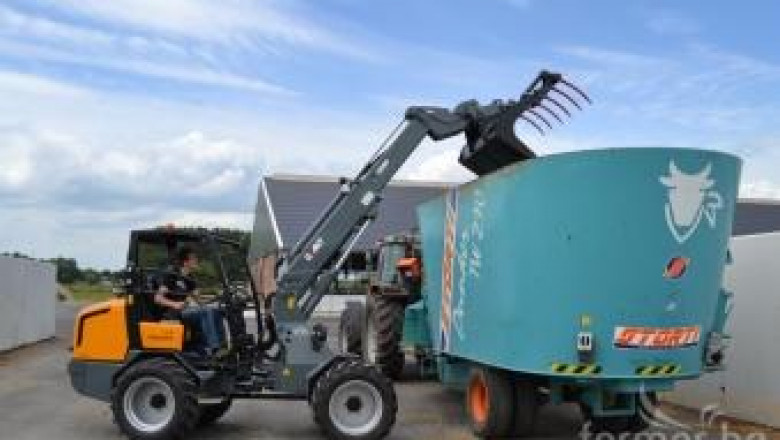 АГРА 2013: Бизо България показва за първи път челни товарачи Giant-Tobroco Machines