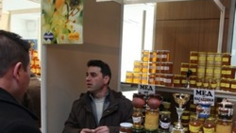 Георги Гочев: Сериозен проблем пред пчеларството са някои сортове рапица и царевица