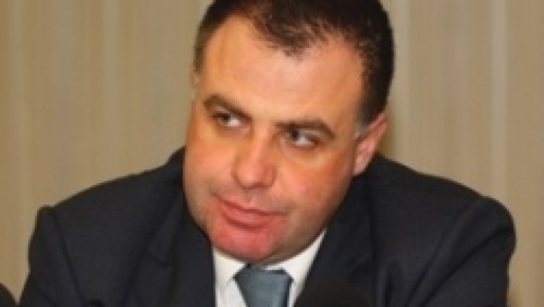 Мирослав Найденов: Възстановяването на акциза ще е с поименни бонове