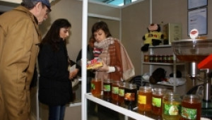 На днешния Св. Харалампий започва изложението Пчеларство-Плевен 2012 - Agri.bg