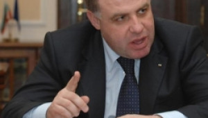 Мирослав Найденов : Категорично съм против внесения проектобюджет, който орязва плащания към фермерите - Agri.bg