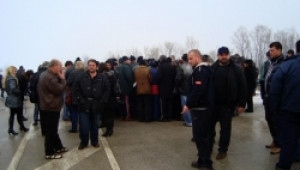 Огромна маса от протестиращи на Петолъчката не беше пусната към Сливен - Agri.bg