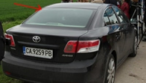 Шефът на ДФЗ махна всички държавни стикери от служебната си кола - Agri.bg