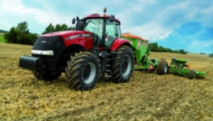 Римекс ще направи премиера на новите  модели трактори  CASE по време на АГРА 2011 - Agri.bg