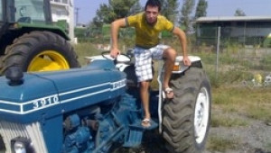 Фермери захвърлят мотиките за да хванат метлите в чужбина - Agri.bg